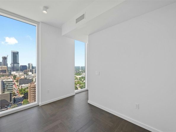 313 W 17th ST 2405, Austin TX 78701