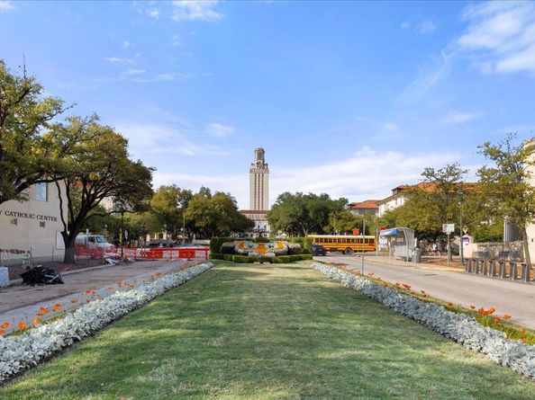 313 W 17th ST 2405, Austin TX 78701