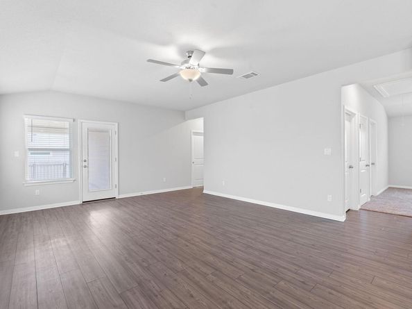105 Canter DR, Liberty Hill TX 78642