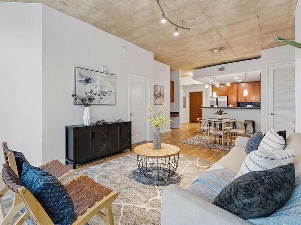 360 Nueces ST 1505, Austin TX 78701