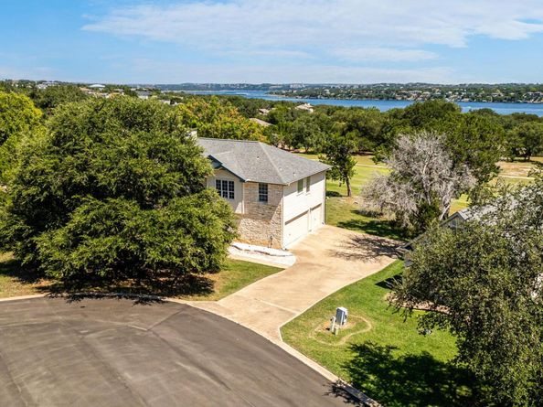 18682 Champions CIR, Lago Vista TX 78645