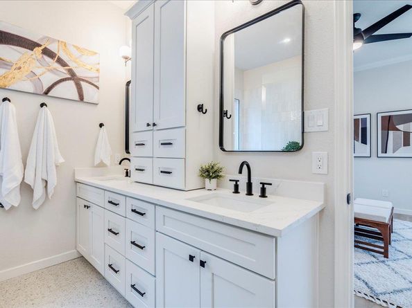 8308 Foxhound TRL, Austin TX 78729