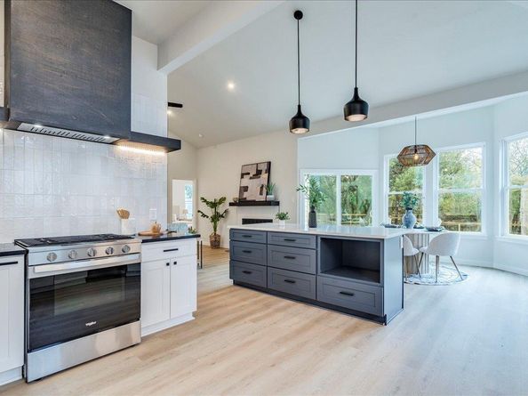 8308 Foxhound TRL, Austin TX 78729