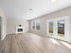 8133 Luling LN, Austin TX 78729