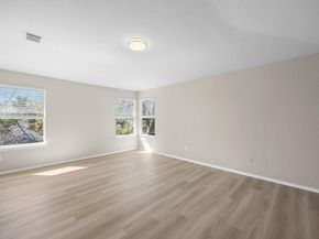 8133 Luling LN, Austin TX 78729