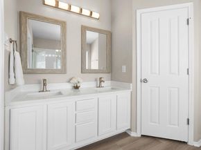 8133 Luling LN, Austin TX 78729