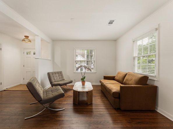 1204 W 22 1/2 St, Austin TX 78705