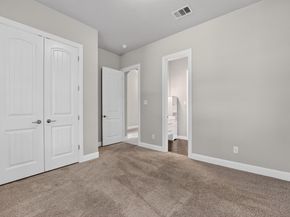 1009 Wolcott DR, Leander TX 78641