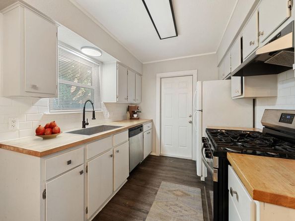 1810 Mearns Meadow BLVD A & B, Austin TX 78758
