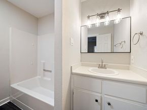 1810 Mearns Meadow BLVD A & B, Austin TX 78758