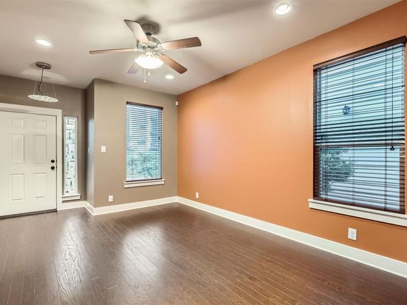 7324 Easy Wind DR, Austin TX 78757