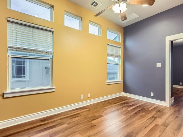 7324 Easy Wind DR, Austin TX 78757