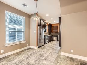 7324 Easy Wind DR, Austin TX 78757