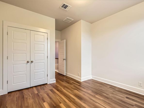 7324 Easy Wind DR, Austin TX 78757