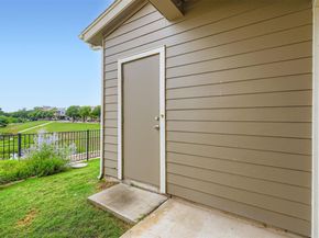 7324 Easy Wind DR, Austin TX 78757