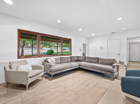 701 Brownlee CIR, Austin TX 78703