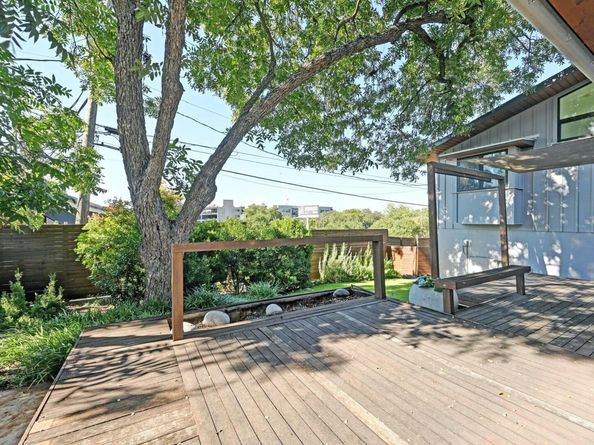 701 Brownlee CIR, Austin TX 78703