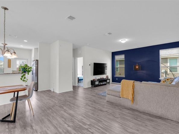 105 Spotted Rail RDG, Leander TX 78641