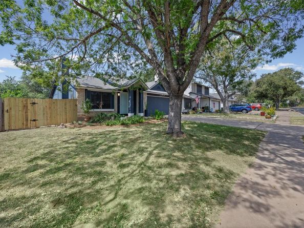 4613 Molera Dr, Austin TX 78749