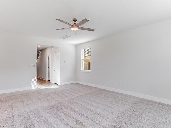 525 Longmount CV, Liberty Hill TX 78642