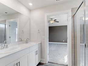 525 Longmount CV, Liberty Hill TX 78642