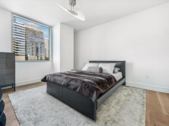 222 West Ave 1213, Austin TX 78701
