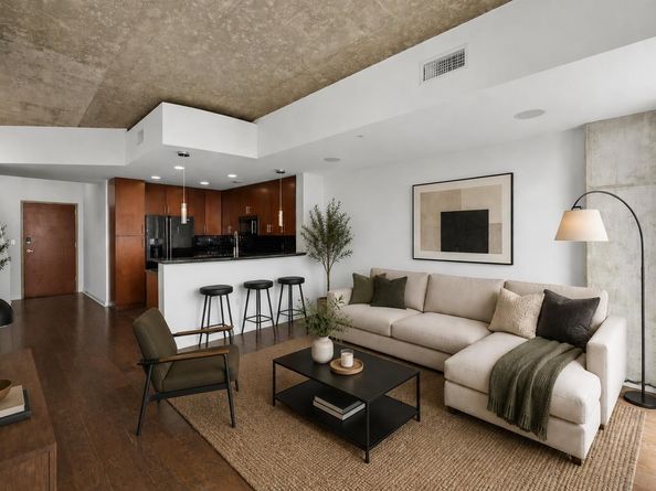 360 Nueces ST 3907, Austin TX 78701