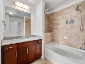 360 Nueces ST 3907, Austin TX 78701