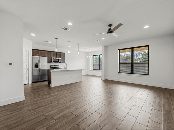 12315 Maypole BND 1002, Austin TX 78717