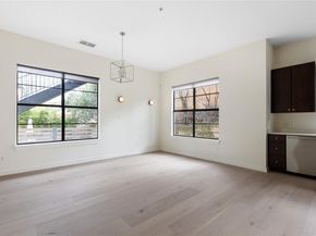 707 Cardinal LN E2, Austin TX 78704