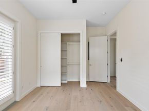707 Cardinal LN E2, Austin TX 78704