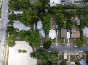 716 W 35th ST, Austin TX 78705