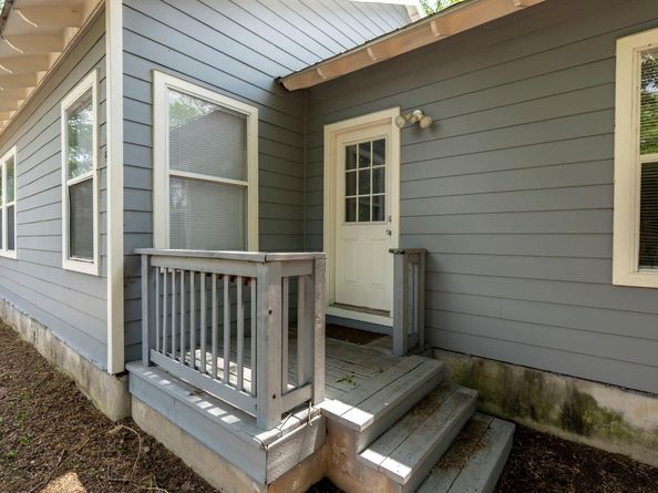 716 W 35th ST, Austin TX 78705
