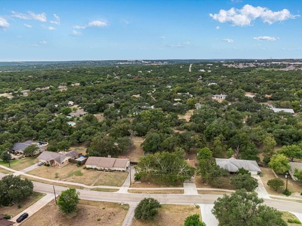 8806 El Rey BLVD, Austin TX 78737