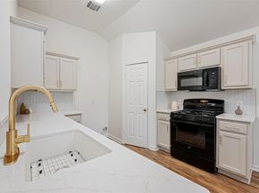 12104 Battle Bridge DR, Austin TX 78748