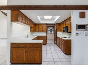 806 Country Club RD, Georgetown TX 78628