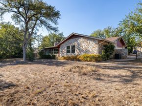 806 Country Club RD, Georgetown TX 78628