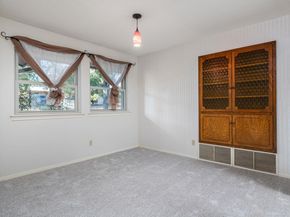 806 Country Club RD, Georgetown TX 78628