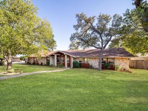 806 Country Club RD, Georgetown TX 78628