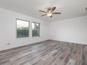 806 Country Club RD, Georgetown TX 78628