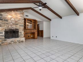 806 Country Club RD, Georgetown TX 78628