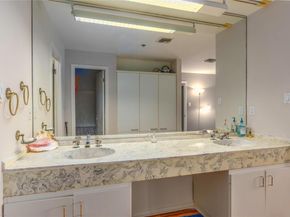 40 N Interstate 35 Highway 6C1, Austin TX 78701