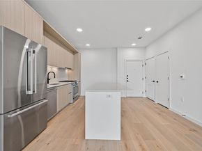 2209 S 1st ST 309, Austin TX 78704