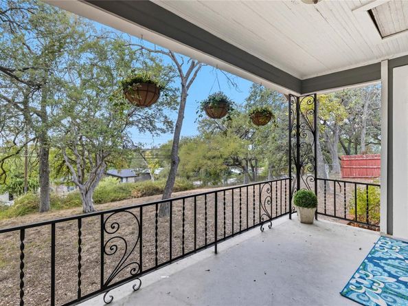 3003 Burleson RD, Austin TX 78741