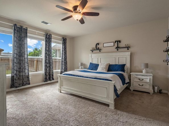 108 Peggy DR, Liberty Hill TX 78642