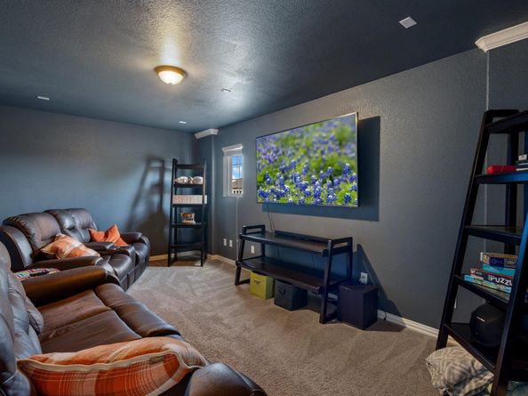 108 Peggy DR, Liberty Hill TX 78642