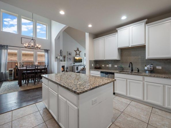108 Peggy DR, Liberty Hill TX 78642