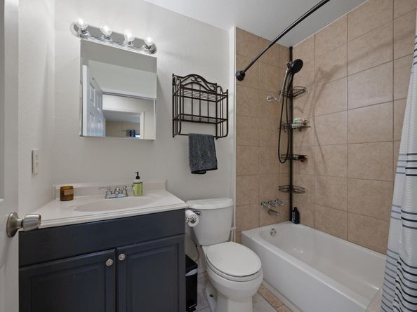 10207 Ray Ave, Austin TX 78758