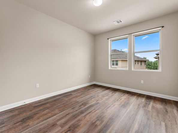 6814 E Riverside DR 21, Austin TX 78741