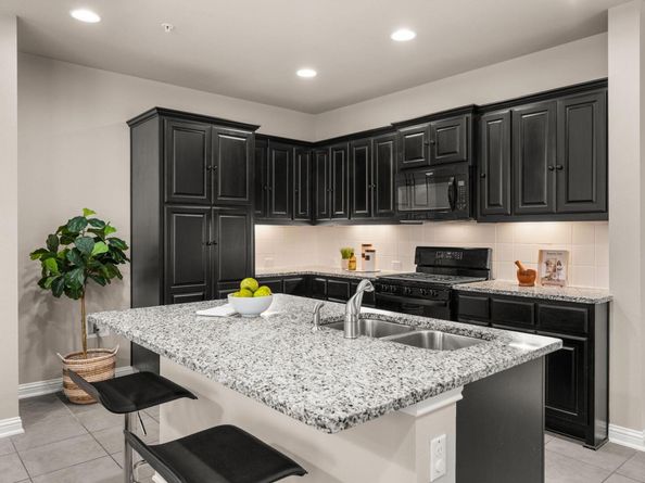 6814 E Riverside DR 21, Austin TX 78741